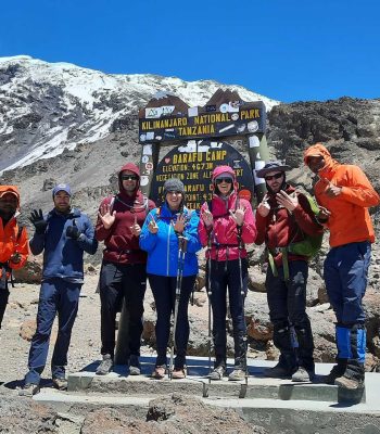 group-at-barafu-camp-kilimanjaro-altai-2895